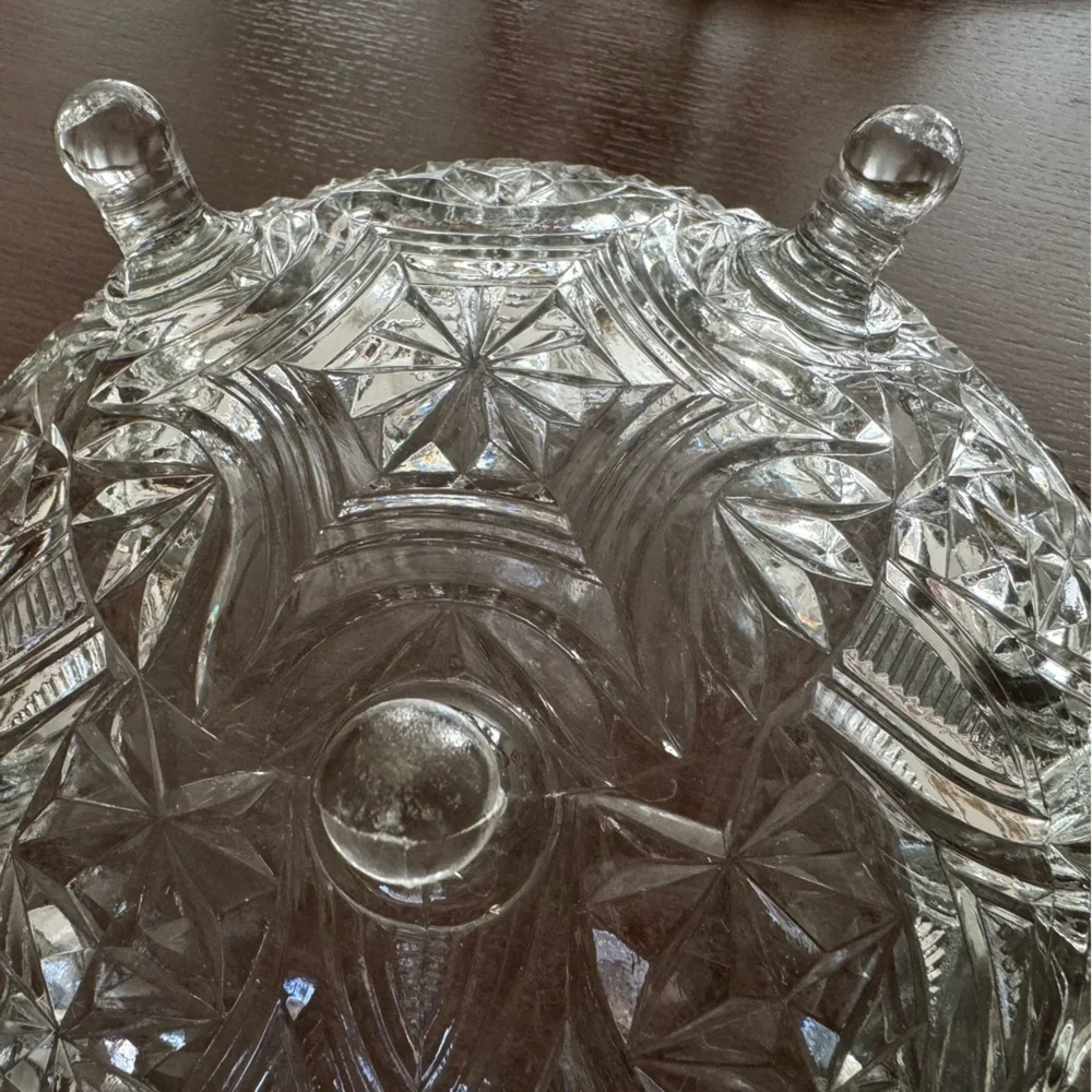 VINTAGE ANCHOR HOCKING 3 FOOTED GLASS BOWL